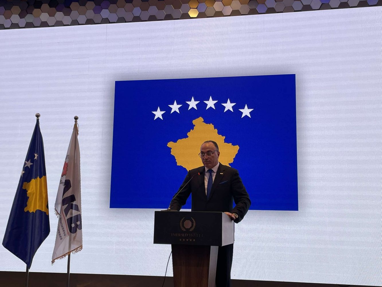 akb-organizon-pritje-solemne-per-nder-te-17-vjetorit-te-shpalljes-se-pavaresise