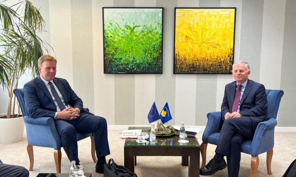 emisari-danez-jep-detaje-per-viziten-“blic”-ne-kosove,-tregon-se-eshte-nisur-per-beograd