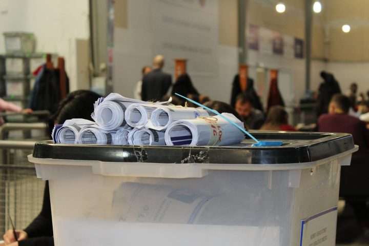 partite-politike-kane-afat-deri-me-28-prill-te-raportojne-shpenzimet-gjate-fushates-ne-kqz