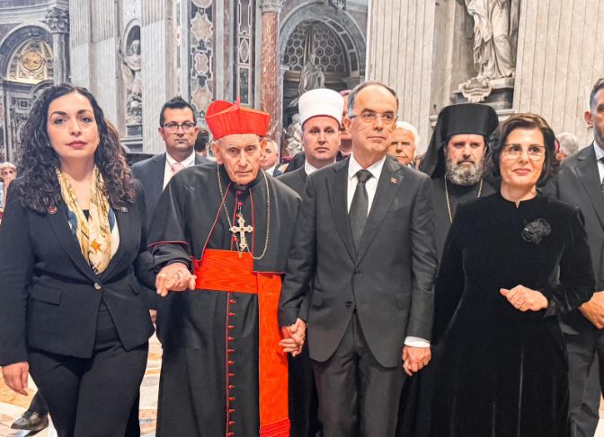 osmani-pas-homazheve-ne-vatikan:-shprehem-respektin-e-qytetareve-per-paqe