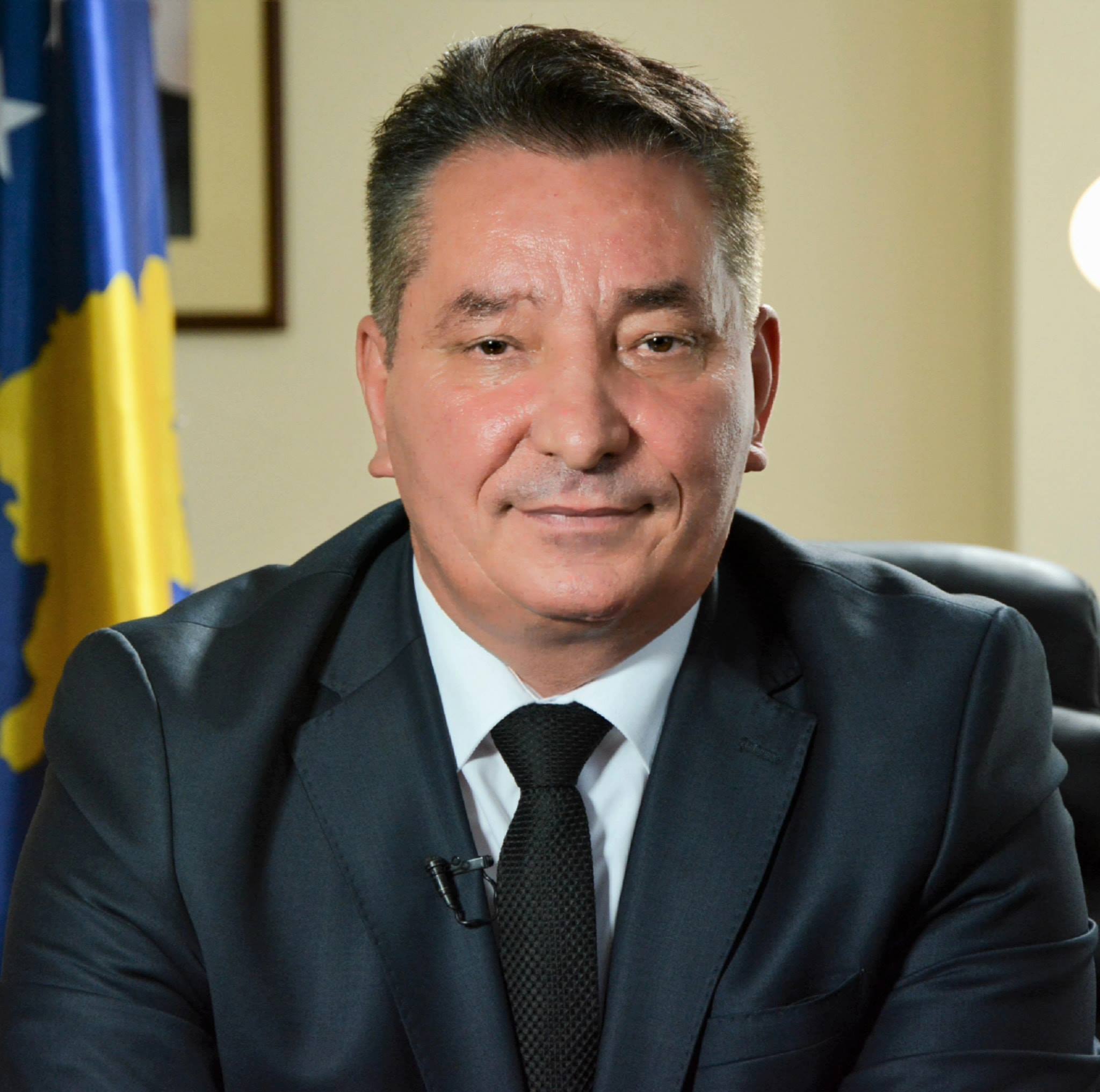 lekaj:-kurti-i-ka-ofruar-limajt-nje-ministri-e-zevendesministra,-por-jo-kryeparlamentarin