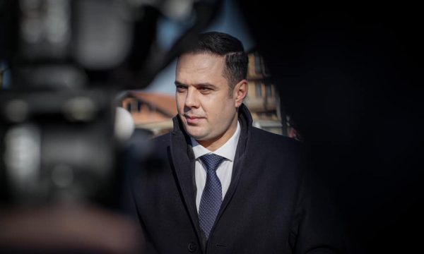 abdixhiku-udheton-ne-valencia-te-spanjes,-merr-pjese-ne-kongresin-e-epp