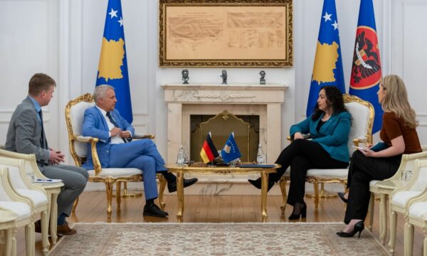 osmani-e-pret-rohden,-flasin-per-“ngjarjet-e-fundit-politike-dhe-konsolidimin-institucional”