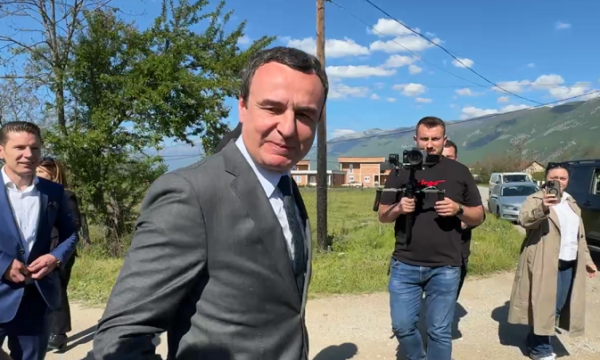 kurti-ne-istog-mezi-i-thote-dy-fjale-per-zhvillimet:-njehere-kuvendi,-mandej-qeveria