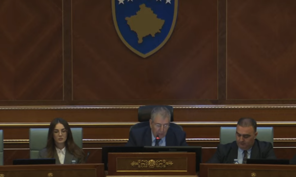 kuvendi-njofton-per-vazhdimin-e-seances-konstituive-neser-nga-oren-10:00