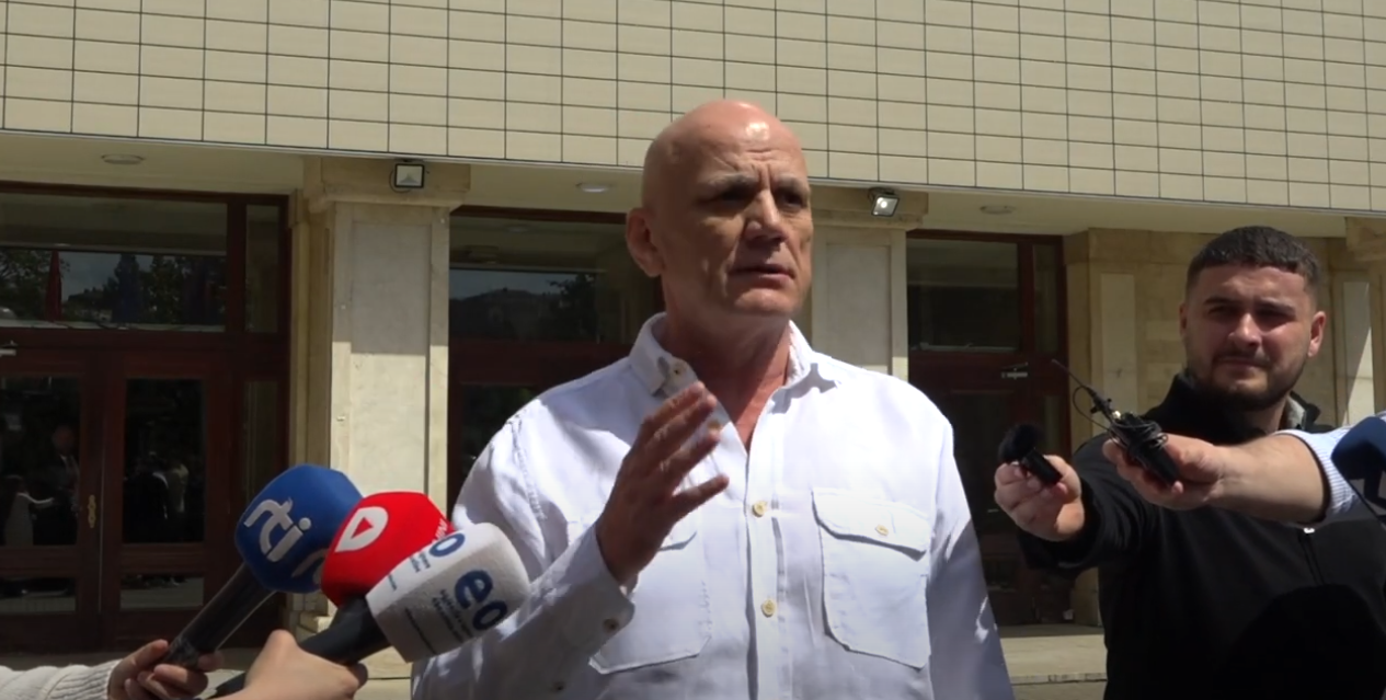gani-geci-shkon-te-kuvendi-pak-pas-deklarates-se-pecit:-s’i-kam-cu-per-bashkepunim