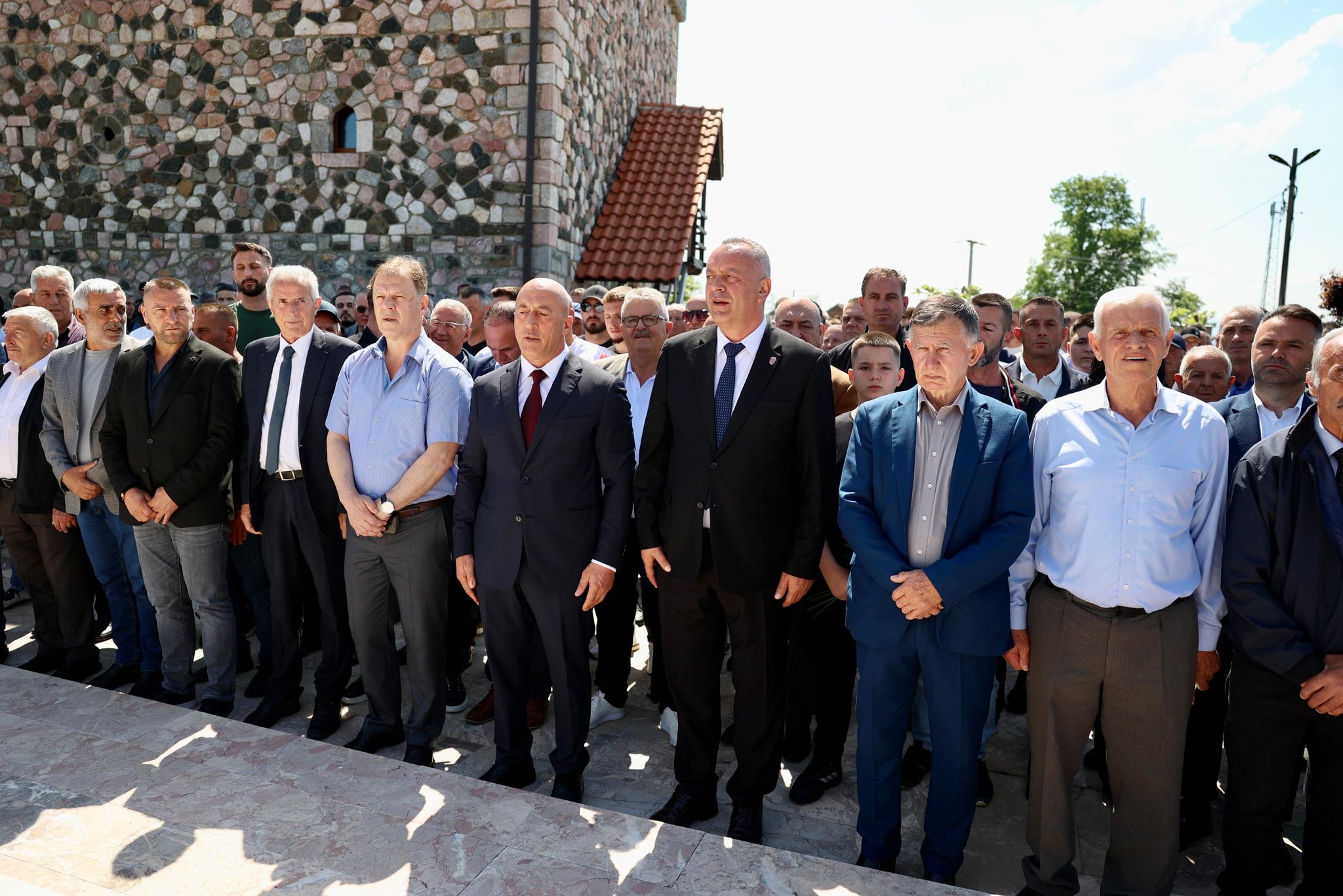 haradinaj:-nderuam-me-krenari-jeten-dhe-vepren-e-agim-selmanaj-ne-sherbim-te-atdheut