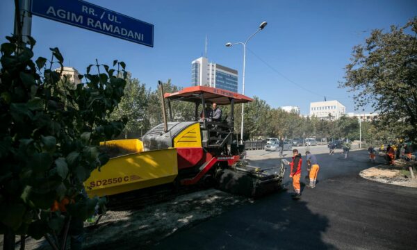 rruga-“agim-ramadani”-mbyllet-gjate-fundjaves,-shkak-punimet