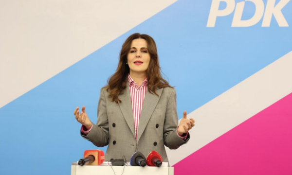 citaku:-kuvendin-ku-e-nenshkruam-deklaraten-e-pavaresise,-tani-vv’ja-e-ka-shnderruar-ne-cirk