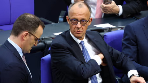 momenti-kur-merz-e-kupton-qe-s’i-mori-votat-e-mjaftueshme-per-kancelar-–-pamje