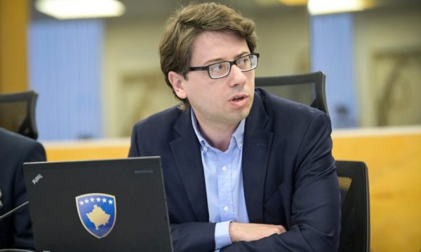kosova-i-ka-rregullat-e-veta,-hekuran-murati-kerkon-votim-si-ne-gjermani-per-albulena-haxhiun