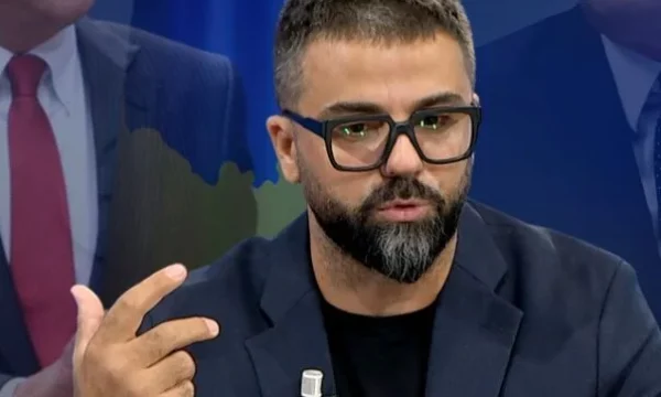 ironizon-behrami:-kosova-ia-ka-borxh-vv-se-me-organizu-referendum-mbarekombetar-per-albulenen