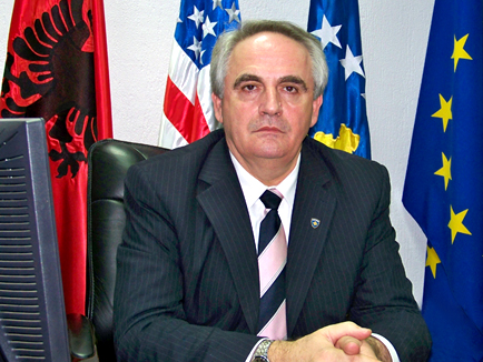 ambasadori-dedaj:-9-maji-e-gjen-kosoven-te-izoluar,-pa-qeveri-dhe-pa-miq-nderkombetare