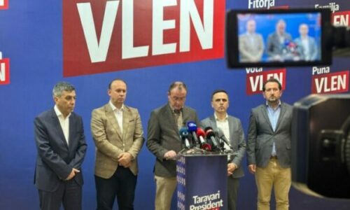 taravari:-po-largohemi-nga-qeveria-per-t’u-rikthyer-me-te-forte