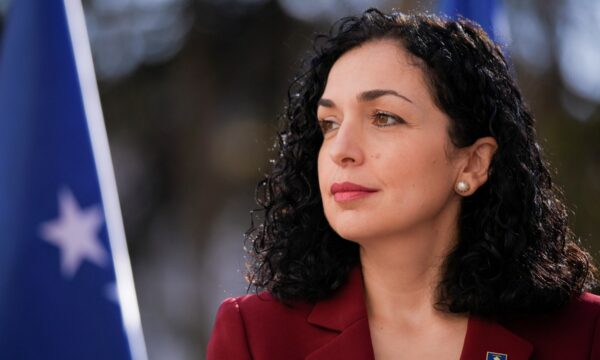 ngerci-politik-ne-kuvend-–-osmani-i-fton-ne-takim-lideret-e-partive-politike