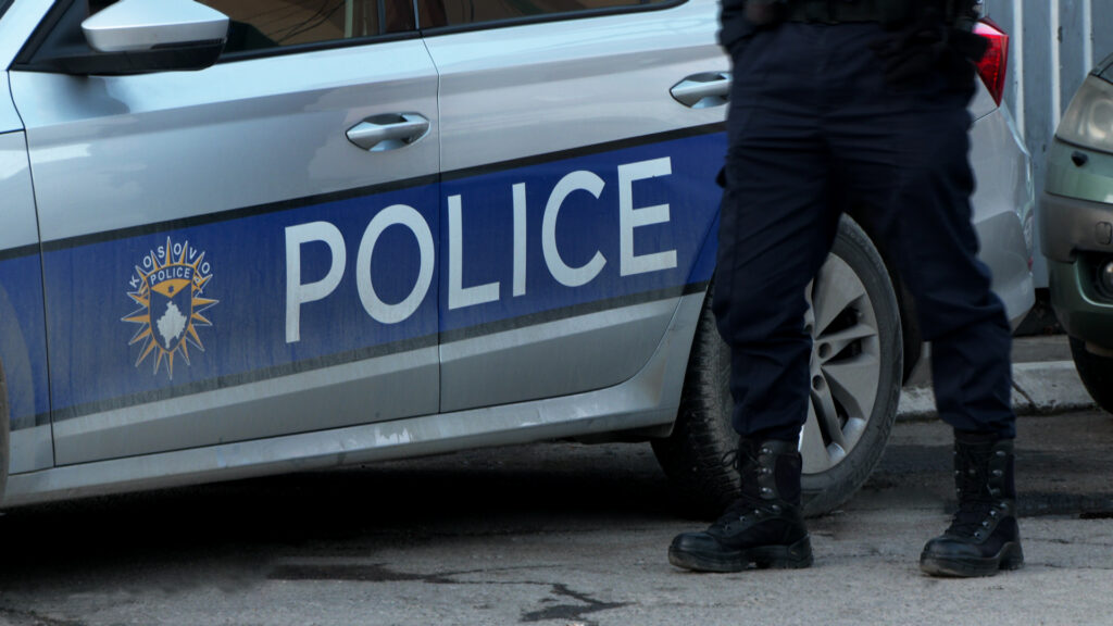 gjuajtja-me-kallash-te-rruga-b,-policia:-s’ka-te-lenduar,-po-kerkohen-te-dyshuarit