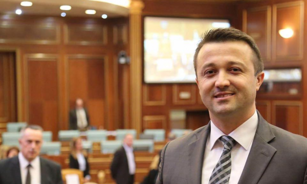 veton-berisha:-s’kam-marreveshje-me-kurtin,-s’e-votoj-nje-qeveri-qe-s’respekton-komunitetin-egjiptian