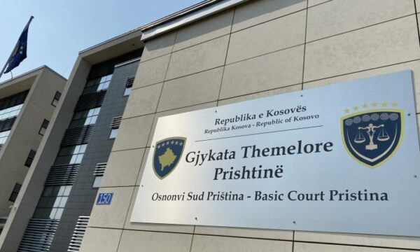 rasti-“botanika”,-gjykata-thote-se-dy-te-dyshuarave-iu-caktoi-arrest-shtepiak