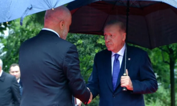 erdogan-mberrin-ne-tirane:-ne-shqiperi-e-gjithe-bota-do-te-therrase-zerin-e-paqes