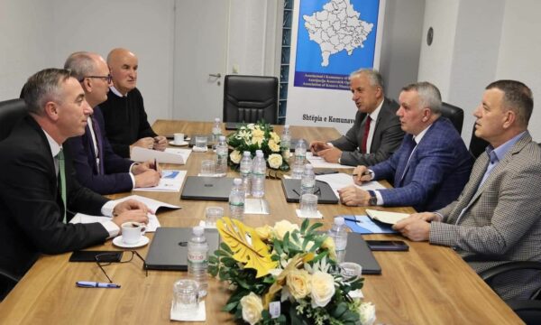 akk-denon-gjuhen-fyese-te-mapl-se-dhe-paralajmeron-humbjen-e-15-milione-eurove-nga-be