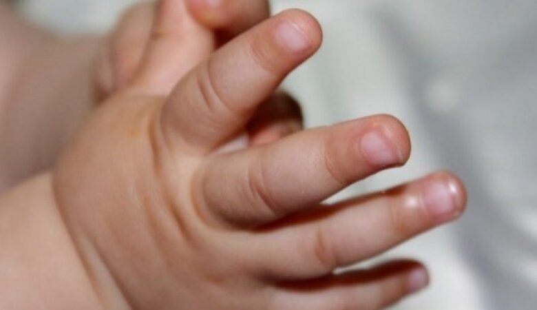 rasti-i-rende-me-foshnjen-ne-mbeturina,-prokuroria:-po-ndermerren-veprimet-hetimore