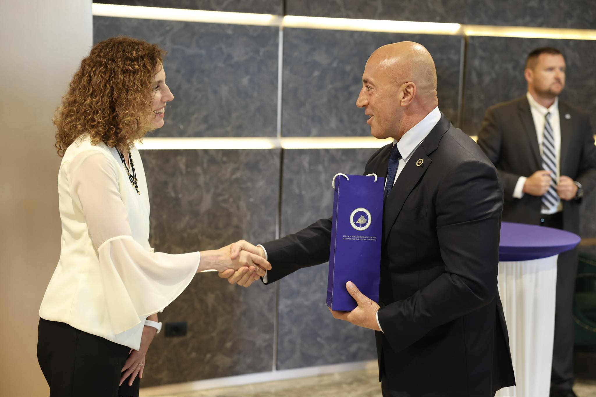 haradinaj:-ne-diten-e-pavaresise-se-izraelit-festojme-edhe-heqjen-e-vizave