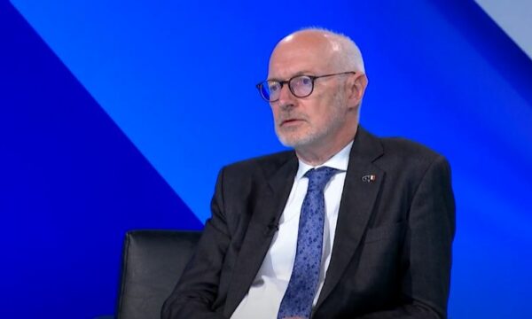 ambasadori-francez-tregon-se-si-kosova-mund-te-kontribuoje-ne-sigurine-e-evropes