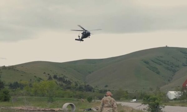 ushtaret-e-aviacionit-amerikan-ne-kfor-it-kryejne-nje-trajnim-me-rendesi
